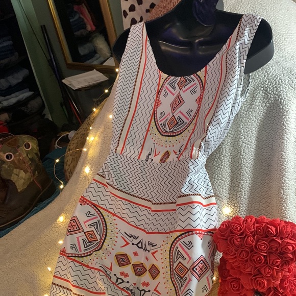 Not Sure Brand, Size Small, Beautiful Red, Yellow and Black Jumpsuit - Picture 5 of 5